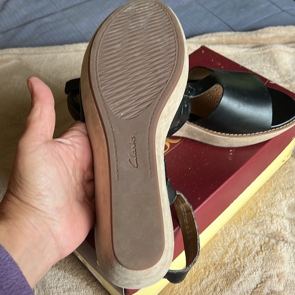 Clark’s black wedge sandal 11 wide brand new no box - Picture 3 of 5